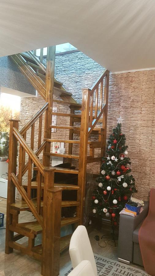 Casa Cojanu Hotel Petroşani Exterior foto